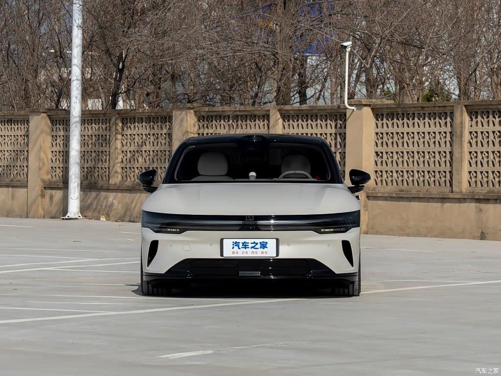 2026 Zeekr 007 103kWh RWD Max — на экспорт